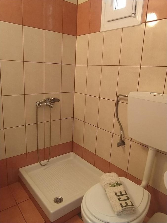 Afroditi Haus Sarti Exteriör bild